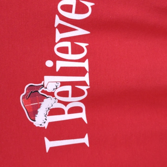 Gildan "I Believe" Red Graphic Long Sleeve Heavy Blend Oversized Sweatshirt - Picture 4 of 9
